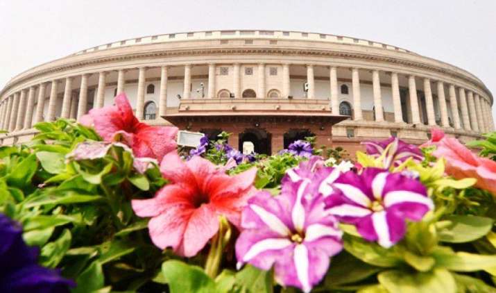 GST Launch: अब से कुूछ देर में लागू होगा देश में नया टैक्स कानून, संसद के सेंट्रल हॉल में आयोजित होगा कार्यक्रम GST Launch: अब से कुूछ देर में लागू होगा देश में नया टैक्स कानून, संसद के सेंट्रल हॉल में आयोजित होगा कार्यक्रम- India TV Paisa