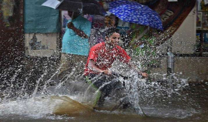 #monsoon 2017: सही गति से आगे बढ़ रहा है मानसून, समय से पहले गोवा में शुरू हो सकती है मानसूनी बारिश #monsoon 2017: सही गति से आगे बढ़ रहा है मानसून, समय से पहले गोवा में शुरू हो सकती है मानसूनी बारिश- India TV Paisa