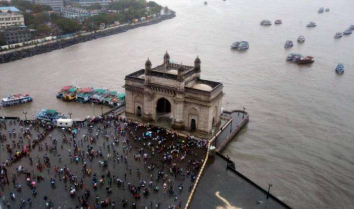 #Monsoon2017 : मुंबई में शुरू हुई मानसूनी बारिश, IMD के अनुसार जल्द ही उत्तर भारत में भी बरसेंगे बादल #Monsoon2017 : मुंबई में शुरू हुई मानसूनी बारिश, IMD के अनुसार जल्द ही उत्तर भारत में भी बरसेंगे बादल- India TV Paisa