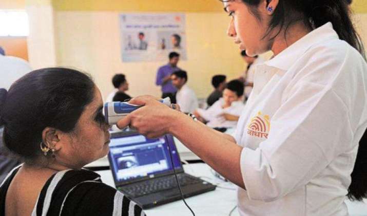 UIDAI ने पंजीकरण एजेंसियों को दी चेतावनी, आधार बनाने में आनाकानी करने पर होगी कार्रवाई UIDAI ने पंजीकरण एजेंसियों को दी चेतावनी, आधार बनाने में आनाकानी करने पर होगी कार्रवाई- India TV Paisa