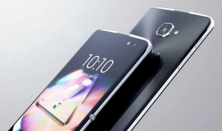 अल्काटेल ने विंडोज 10 ऑपरेटिंग सिस्टम के साथ पेश किया Idol 4 Pro स्मार्टफोन, ये हैं खासियतें अल्काटेल ने विंडोज 10 ऑपरेटिंग सिस्टम के साथ पेश किया Idol 4 Pro स्मार्टफोन, ये हैं खासियतें- IndiaTV Paisa