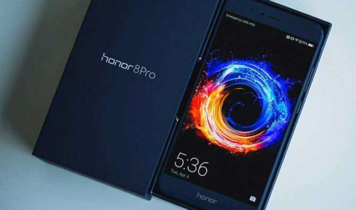 Huawei ने भारत में शुरू की Honor 8 Pro (रिव्यू) की ओपन सेल, कीमत 29,999 रुपए Huawei ने भारत में शुरू की Honor 8 Pro (रिव्यू) की ओपन सेल, कीमत 29,999 रुपए- IndiaTV Paisa