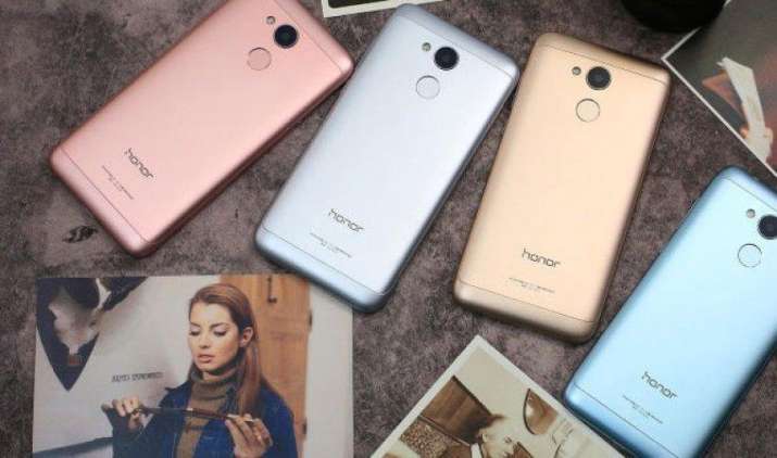 Huawei ने यूरोप के बाजार में लॉन्च किया Honor 6A, ये हैं इस फोन के खास फीचर्स Huawei ने यूरोप के बाजार में लॉन्च किया Honor 6A, ये हैं इस फोन के खास फीचर्स- IndiaTV Paisa