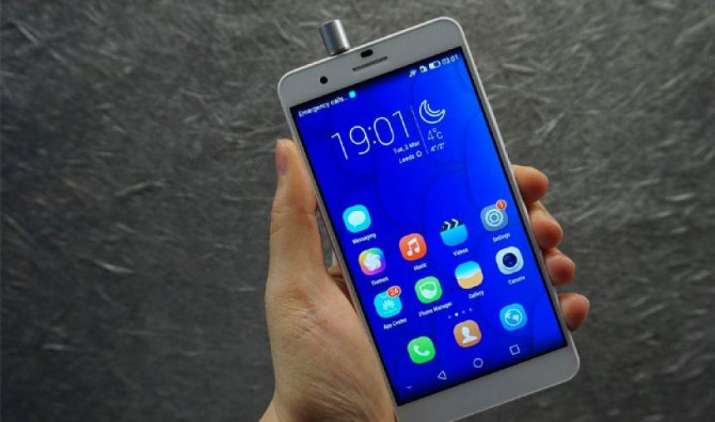 Huawei ने भारत में लॉन्च किया Honor 6 Pro, अमेजन पर खास ऑफर्स के साथ 29,999 में उपलब्ध Huawei ने भारत में लॉन्च किया Honor 6 Pro, अमेजन पर खास ऑफर्स के साथ 29,999 में उपलब्ध- IndiaTV Paisa