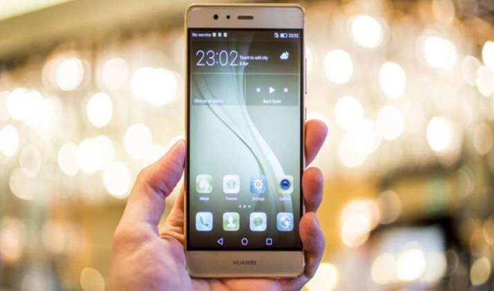 Huawei बढ़ाएगी अपने ऑनलाइन बिकने वाले स्मार्टफोन के दाम, ऑफलाइन कीमत नहीं होगी प्रभावित Huawei बढ़ाएगी अपने ऑनलाइन बिकने वाले स्मार्टफोन के दाम, ऑफलाइन कीमत नहीं होगी प्रभावित- IndiaTV Paisa