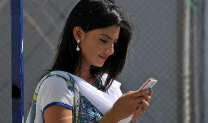 अब केवल 2 रुपए में मिलेगा मोबाइल इंटरनेट, सार्वजनिक wi-fi हॉटस्पॉट के लिए TRAI ने किया कंपनियों को आमंत्रित अब केवल 2 रुपए में मिलेगा मोबाइल इंटरनेट, सार्वजनिक wi-fi हॉटस्पॉट के लिए TRAI ने किया कंपनियों को आमंत्रित- IndiaTV Paisa