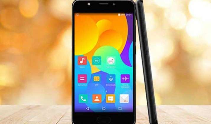 Flipkart पर शुरू हुई माइक्रोमैक्स के Yu Unique 2 की सेल, कीमत 5999 रुपए Flipkart पर शुरू हुई माइक्रोमैक्स के Yu Unique 2 की सेल, कीमत 5999 रुपए- IndiaTV Paisa