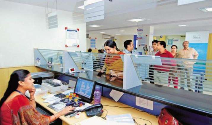 ICICI बैंक और यूनियन बैंक ने भी घटाई बचत खाते पर आधा प्रतिशत ब्याज दर, 25 लाख से अधिक जमा पर मिलेगा 4% ब्याज ICICI बैंक और यूनियन बैंक ने भी घटाई बचत खाते पर आधा प्रतिशत ब्याज दर, 25 लाख से अधिक जमा पर मिलेगा 4% ब्याज- India TV Paisa