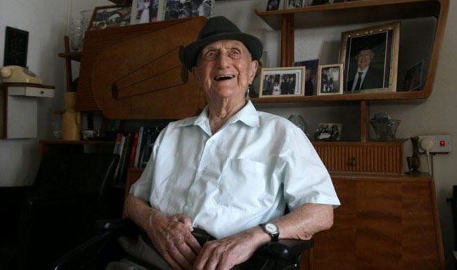 World Oldest Man Auschwitz Survivor Yisrael Kristal Dies at... World Oldest Man Auschwitz Survivor Yisrael Kristal Dies at...- India TV