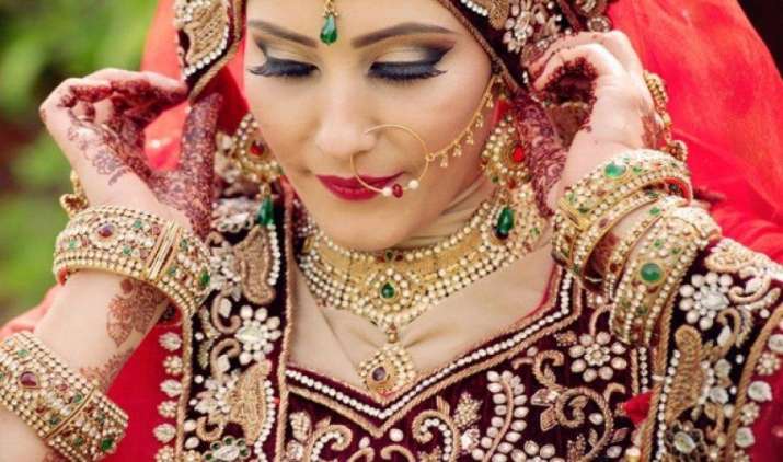 आज फिर है सोना खरीदने का मौका, भाव 250 रुपए घटकर 30750 रुपए हुआ आज फिर है सोना खरीदने का मौका, भाव 250 रुपए घटकर 30750 रुपए हुआ- India TV Paisa