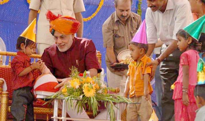 Happy B’day: अपनी सालगिराह पर पीएम मोदी देंगे राष्ट्र को उपहार, दुनिया के दूसरे सबसे बड़े बांध का करेंगे उद्घाटन Happy B’day: अपनी सालगिराह पर पीएम मोदी देंगे राष्ट्र को उपहार, दुनिया के दूसरे सबसे बड़े बांध का करेंगे उद्घाटन- India TV Paisa