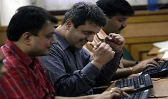 नई ऊंचाई पर शेयर बाजार, सेंसेक्स 33,853.63 के रिकॉर्ड स्तर तक पहुंचा, IT कंपनियों में सबसे ज्यादा तेजी नई ऊंचाई पर शेयर बाजार, सेंसेक्स 33,853.63 के रिकॉर्ड स्तर तक पहुंचा, IT कंपनियों में सबसे ज्यादा तेजी- India TV Paisa