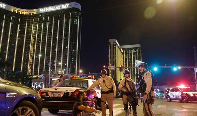 Las Vegas gunman fired on security guard before mass... Las Vegas gunman fired on security guard before mass...- India TV