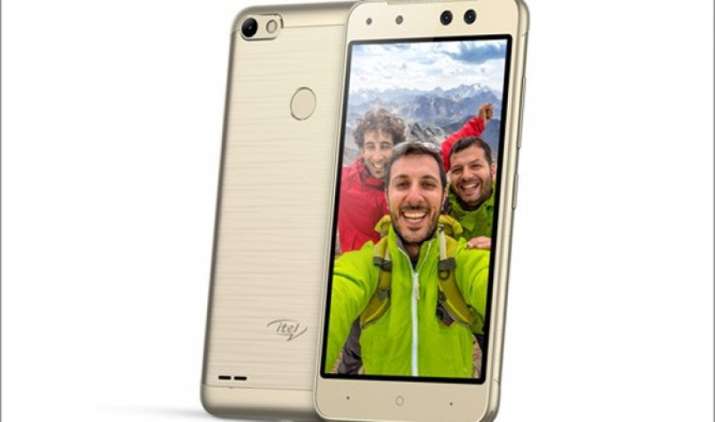 लॉन्च हुआ डुअल सेल्फी कैमरे से लैस iTel S21 स्मार्टफोन, कीमत है 5,999 रुपए लॉन्च हुआ डुअल सेल्फी कैमरे से लैस iTel S21 स्मार्टफोन, कीमत है 5,999 रुपए- India TV Paisa
