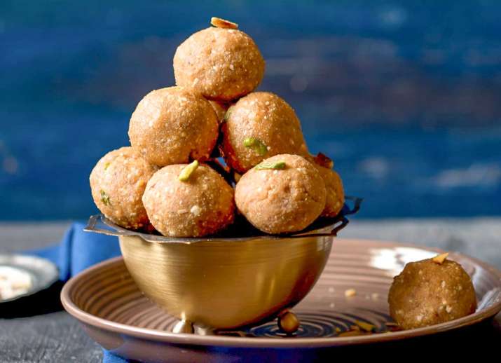 Sonth ke Ladoo Recipe Sonth ke Ladoo Recipe- India TV