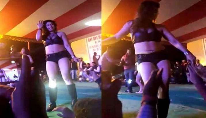 Bihar-BN-college-hosts-obscene-dance-on-pretext-of-Saraswati-Puja-jagran Bihar-BN-college-hosts-obscene-dance-on-pretext-of-Saraswati-Puja-jagran- India TV