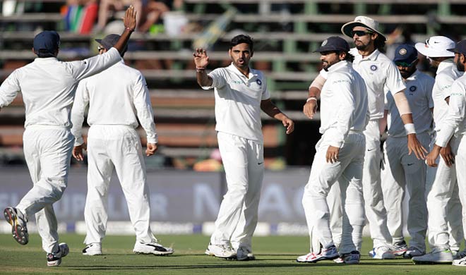 Bhuvneshwar with team mates Bhuvneshwar with team mates- India TV