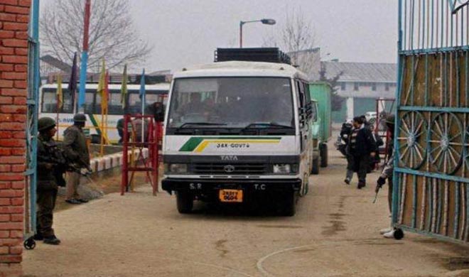cross loc bus service cross loc bus service- India TV