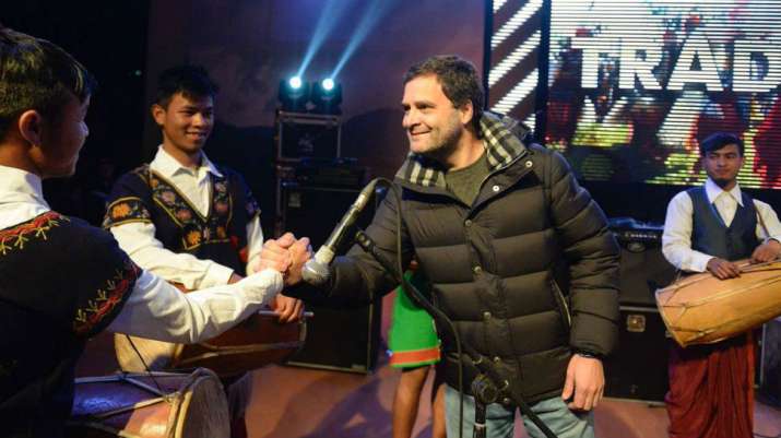 Meghalaya-Rahul-Gandhi-becomes-a-Rockstar-to-woo-voters-BJP-raises-finger-on-his-jacket Meghalaya-Rahul-Gandhi-becomes-a-Rockstar-to-woo-voters-BJP-raises-finger-on-his-jacket- India TV