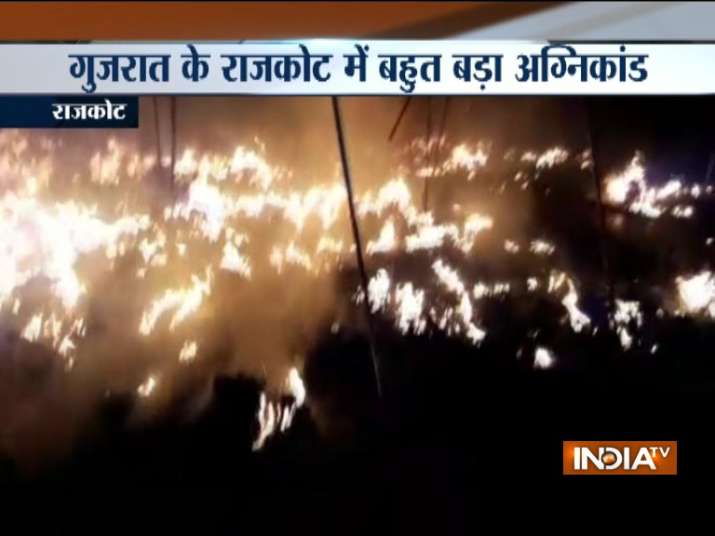 Gujarat-3-girls-dead-in-fire-tragedy-at-Rashtra-Katha-Shibir-in-Rajkot Gujarat-3-girls-dead-in-fire-tragedy-at-Rashtra-Katha-Shibir-in-Rajkot- Khabar IndiaTV