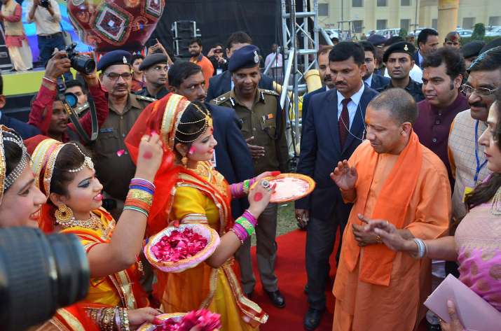 Yogi-Adityanath-Holi-celebration-in-Mathura-and-Barsana Yogi-Adityanath-Holi-celebration-in-Mathura-and-Barsana- Khabar IndiaTV