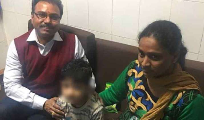 Kidnapped Delhi-schoolboy-rescued-after-shootout Kidnapped Delhi-schoolboy-rescued-after-shootout- Khabar IndiaTV