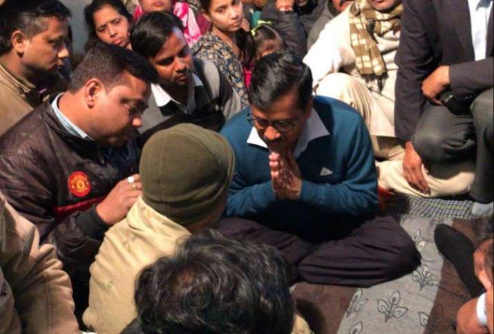 Delhi-CM-Kejriwal-leaves-Ankit-Saxena-prayer-meet-after-family-demands-Rs-1-crore-compensation Delhi-CM-Kejriwal-leaves-Ankit-Saxena-prayer-meet-after-family-demands-Rs-1-crore-compensation- Khabar IndiaTV