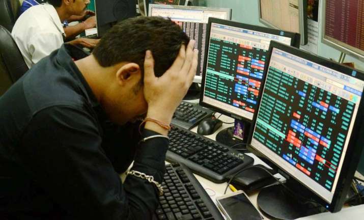 Sensex and Nifty plunges Sensex and Nifty plunges - IndiaTV Paisa