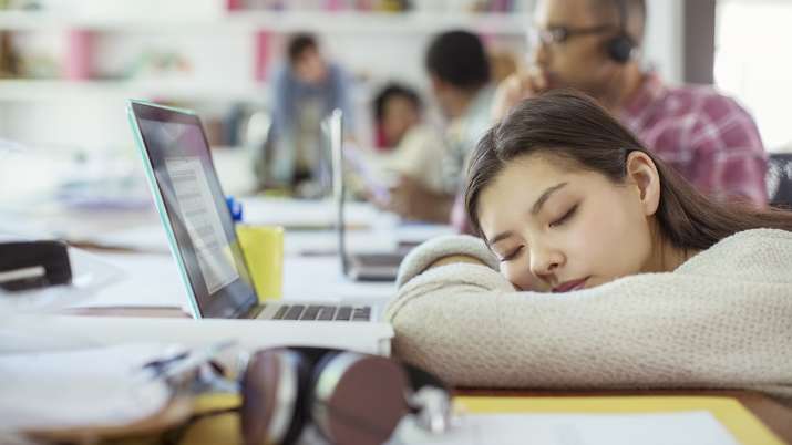 employees sleep less employees sleep less - India TV Paisa