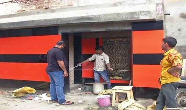 Gujarat-Muslim-devotee-Moin-Memon-undertaken0-renovation-of-hanuman-temple-in-Ahmedabad- Khabar IndiaTV