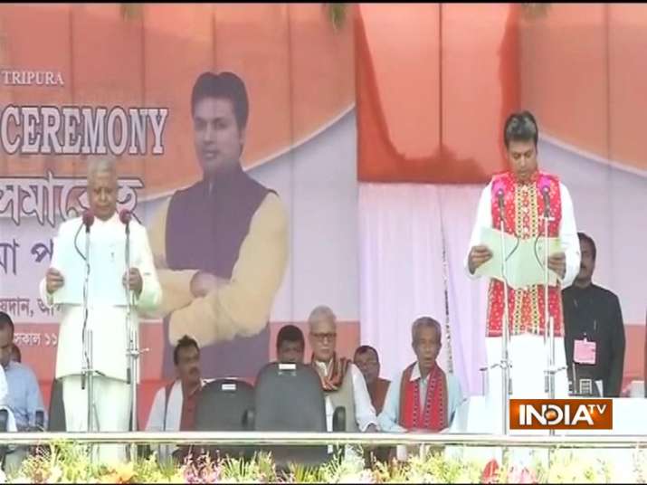 Biplab-Deb-sworn-in-as-Tripura-CM Biplab-Deb-sworn-in-as-Tripura-CM- Khabar IndiaTV
