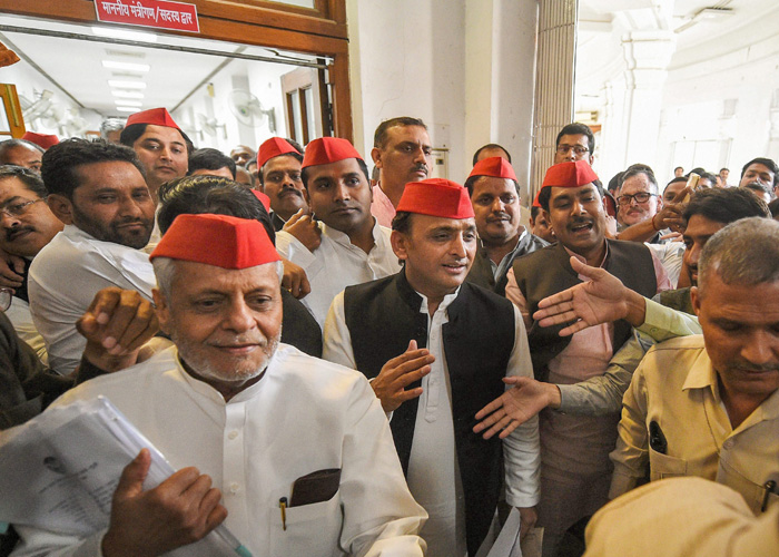 akhilesh yadav akhilesh yadav- India TV