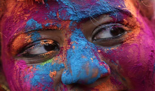 Holi Holi- India TV