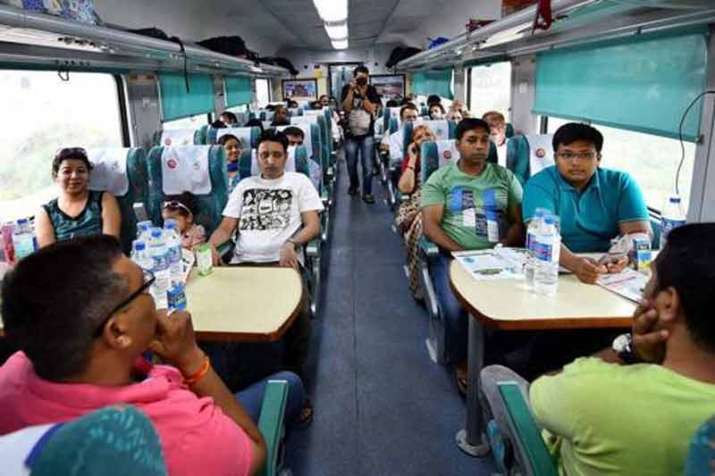 catering services in train catering services in train - IndiaTV Paisa