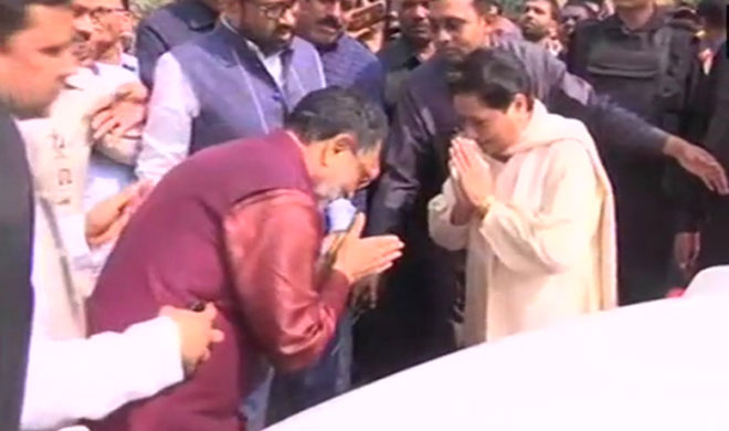Ram Govind Choudhury met Mayawati Ram Govind Choudhury met Mayawati- Khabar IndiaTV
