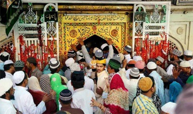 Pakistan disappointed at India for not issuing visas to pilgrims visiting Ajmer shrine | PTI Photo Pakistan disappointed at India for not issuing visas to pilgrims visiting Ajmer shrine | PTI Photo- Khabar IndiaTV