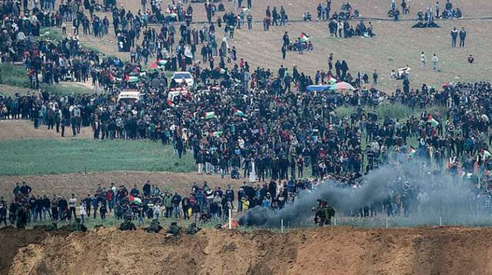 7 Palestinians said killed, 500 hurt in clashes at border | AP Photo 7 Palestinians said killed, 500 hurt in clashes at border | AP Photo- India TV