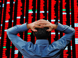 Sensex falls below 33000 Sensex falls below 33000 - India TV Paisa