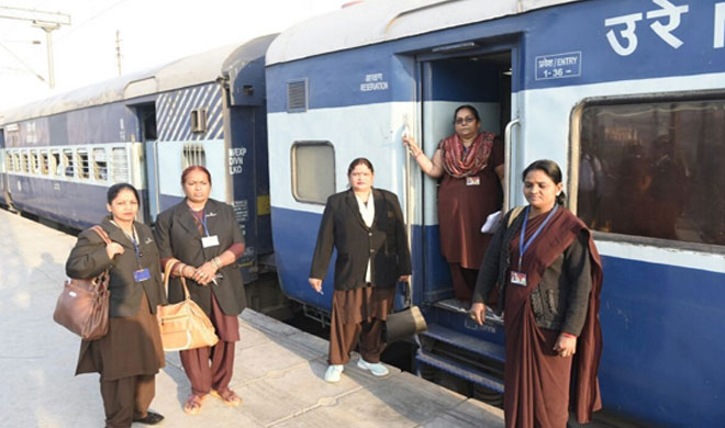 Indian Railway deploys all women staff on Allahabad... Indian Railway deploys all women staff on Allahabad...- India TV
