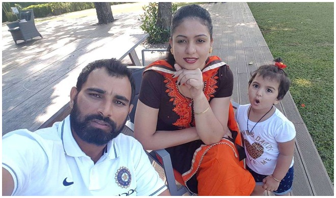 मोहम्शमद शमी ने पब्लिक की बैंक स्टेटमेंट, बताया हर महीने पत्नी को देता था इतने लाख रुपए मोहम्शमद शमी ने पब्लिक की बैंक स्टेटमेंट, बताया हर महीने पत्नी को देता था इतने लाख रुपए- India TV