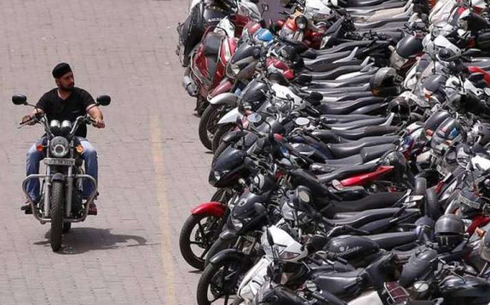 ABS in now mandatory for all two-wheelers in Maharashtra ABS in now mandatory for all two-wheelers in Maharashtra- India TV Paisa