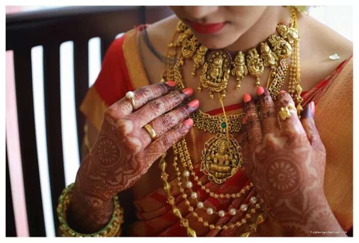 gold rate gold rate- IndiaTV Paisa