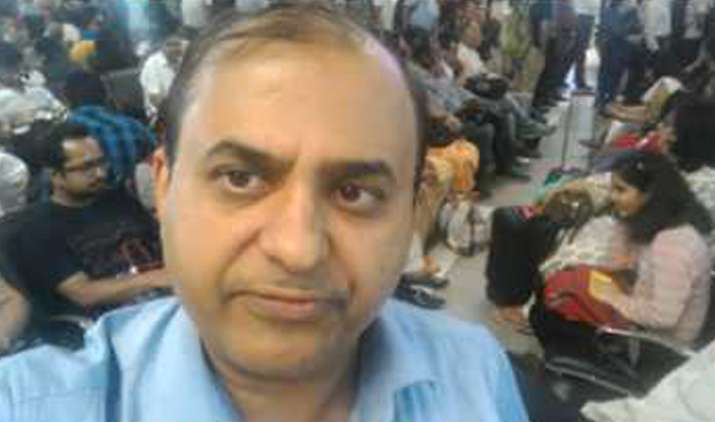 IndiGo offloads Bengaluru doctor after he complains of mosquito menace IndiGo offloads Bengaluru doctor after he complains of mosquito menace- India TV