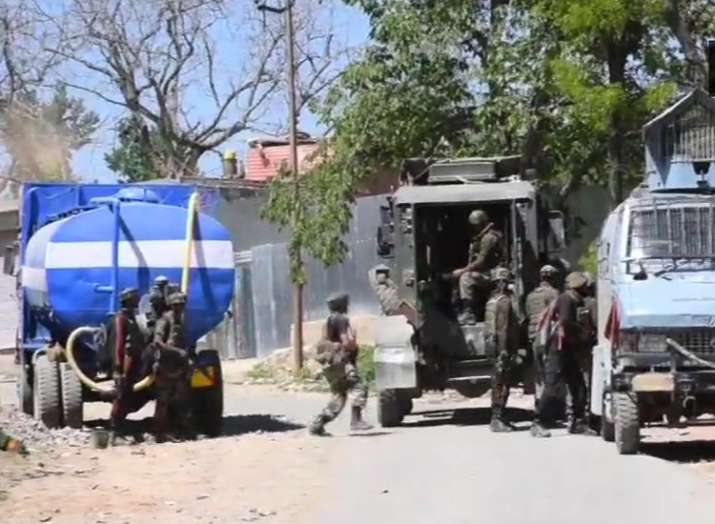 pulwama encounter pulwama encounter- India TV