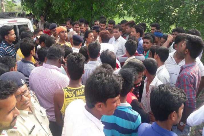 Chhapra school van tragedy Chhapra school van tragedy- Khabar IndiaTV