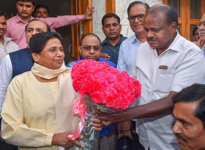 mayawati and H D Kumaraswamy mayawati and H D Kumaraswamy- India TV