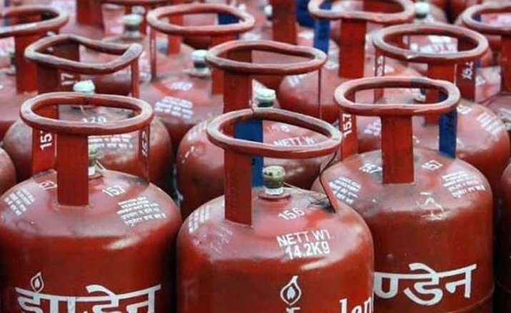 LPG cylinder price cut LPG cylinder price cut- India TV Paisa