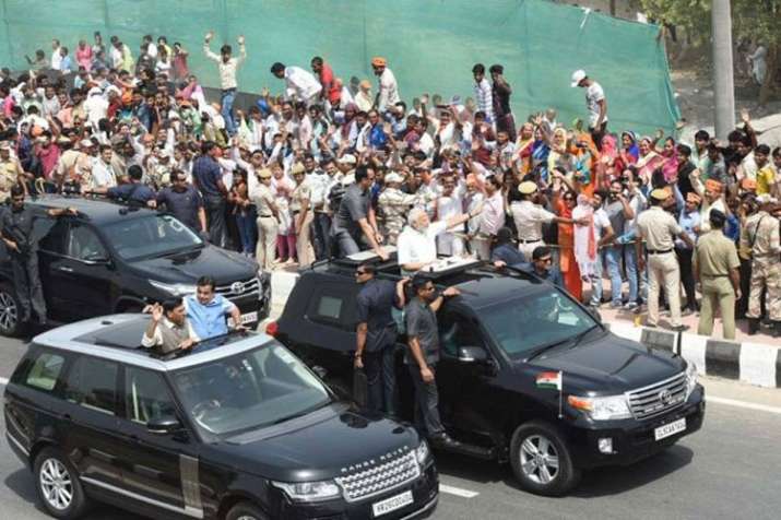 PM Narendra Modi inaugurates Delhi-Meerut Expressway, Road Show with Nitin Gadkari in open Jeep PM Narendra Modi inaugurates Delhi-Meerut Expressway, Road Show with Nitin Gadkari in open Jeep- India TV