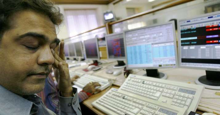 Sensex and Nifty falls Sensex and Nifty falls - IndiaTV Paisa