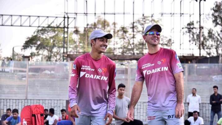 शेन वॉर्न का बड़ा बयान, बोले- रिकी पोंटिंग को IPL में हिस्सा नहीं लेना चाहिए शेन वॉर्न का बड़ा बयान, बोले- रिकी पोंटिंग को IPL में हिस्सा नहीं लेना चाहिए- India TV